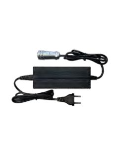Ladegerät für den Q-Power Akku. Ladezeit maximal 5h.